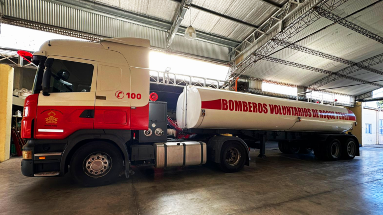 Movil 11 - Bomberos Roque Perez