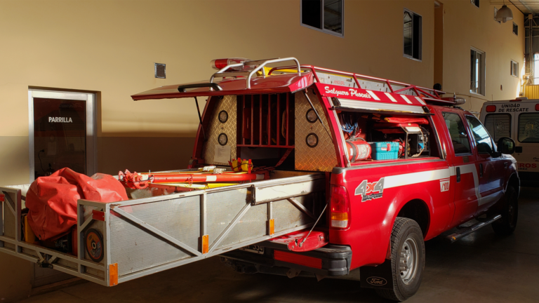 Movil 12 - Bomberos Roque Perez