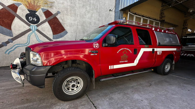 Movil 12 - Bomberos Roque Perez