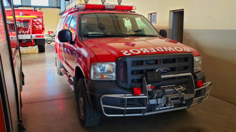 Movil 12 - Bomberos Roque Perez