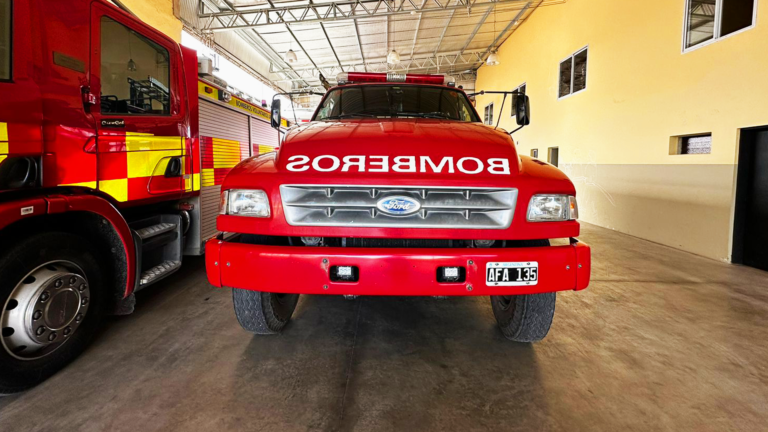 Movil 14 - Bomberos Roque Perez