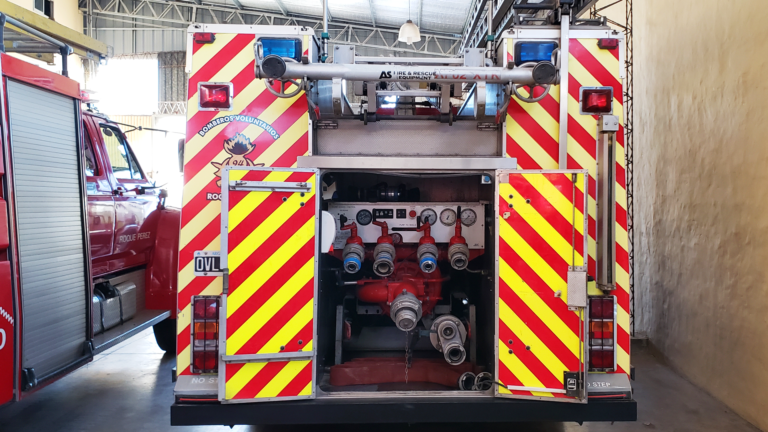 Movil 16 - Bomberos Roque Perez