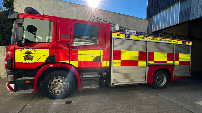 Movil 16 - Bomberos Roque Perez