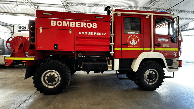 Movil 4 - Bomberos Roque Perez